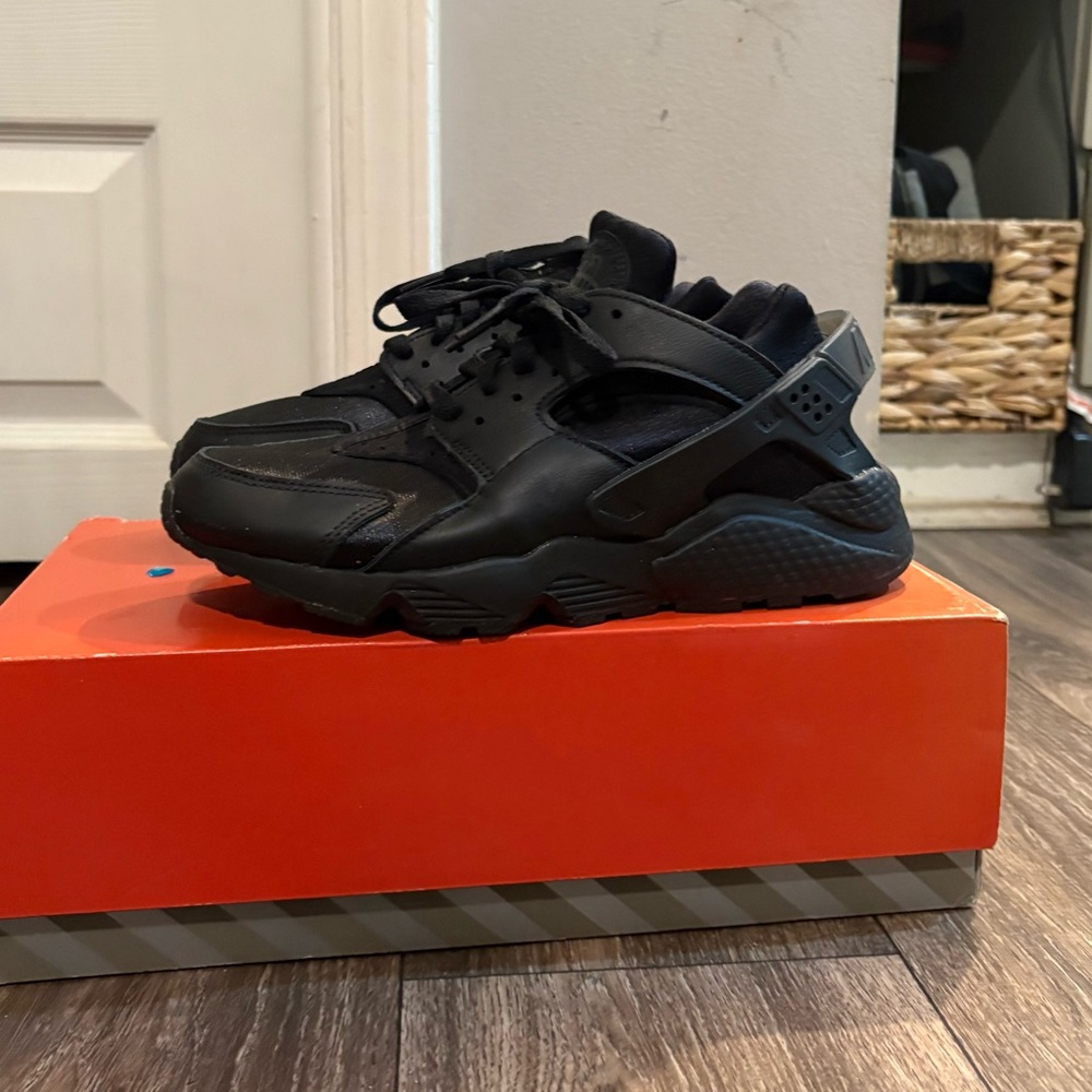 Nike Black Sneakers with Chunky Design and Thick Sole